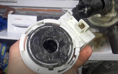 Замена сливного насоса стиральной машины Bosch Classixx